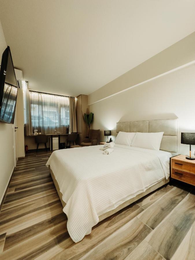 Blackhaus Family And Friends Deluxe Apartment เทสซาโลนิกิ ภายนอก รูปภาพ